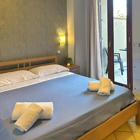 La Piazzetta * Giardini Naxos