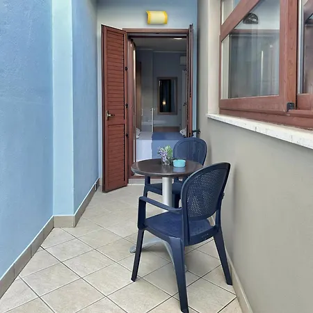 Bed & Breakfast La Piazzetta Giardini Naxos