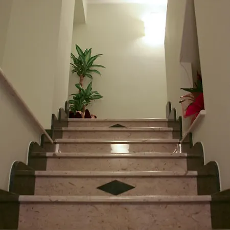 Bed & Breakfast La Piazzetta Giardini Naxos